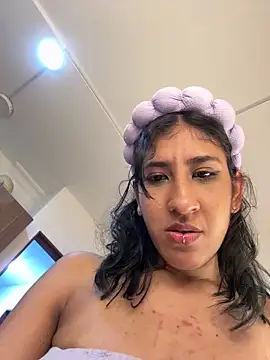 Czat XXX na żywo – Violet_rousse7