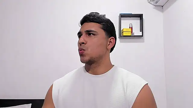 noah_belami's Live XXX Chat