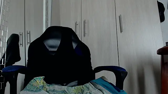 Czat XXX na żywo – Nash_fit18