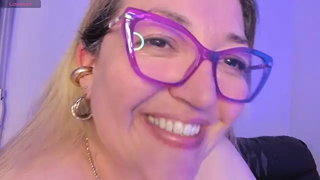 Naty_Mature_のライブXXXチャット