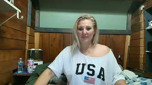 lisaxlovexxx's Live XXX Chat