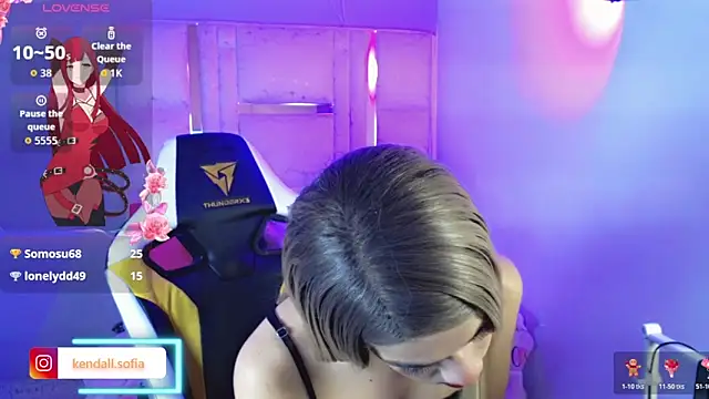 Show modela Sophiaa_doll_ na web-kameri