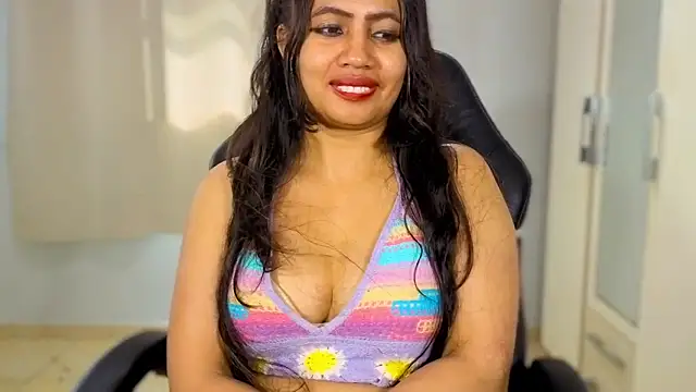 Show de FannyXhot na webcam