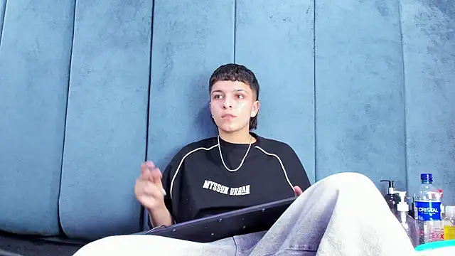 XXX chat uživo modela Megan_Thompson_