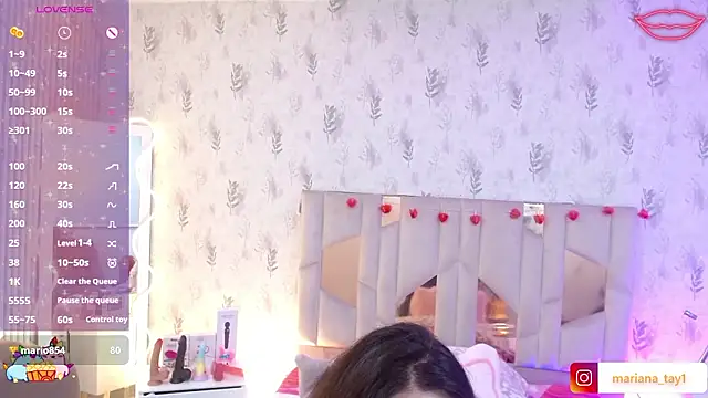 MARIANA_TAY1's Live XXX Chat