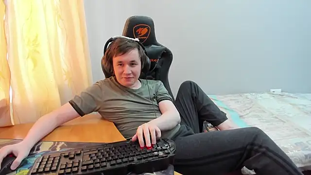 iliaskrisloveのウェブカメラショー