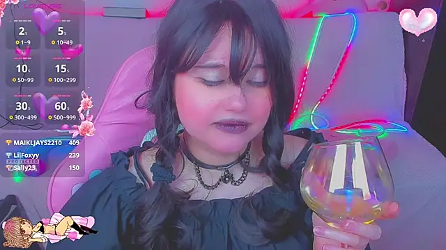 Lolisuccub: онлайн-секс-чат