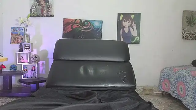 chirlleyy: онлайн-секс-чат