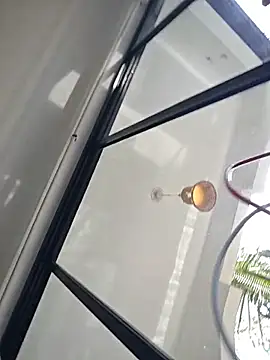 Chat +18 de NakedMILFx ao vivo