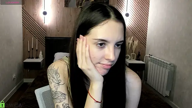 Chat +18 de elise_robbie ao vivo