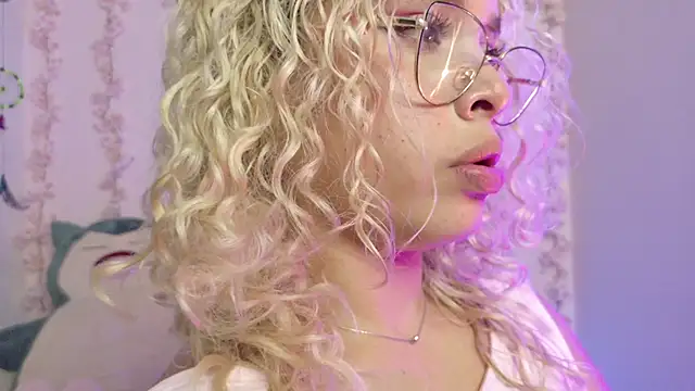 Chatroom XXX en direct de Haelycute