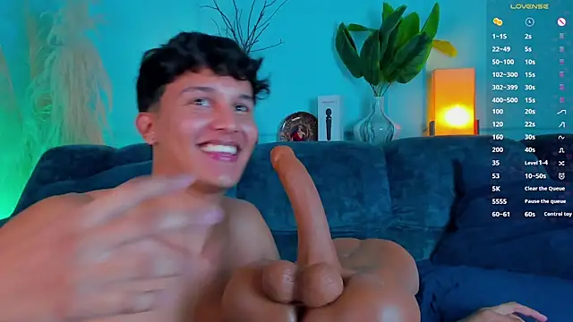 Leo_Savage_ 网络视讯表演