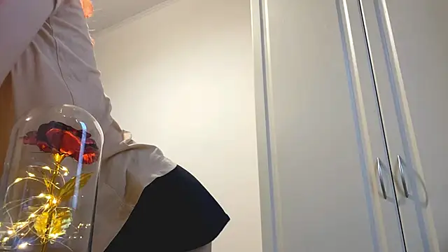 EmilyHein Adlı Modelin Canlı XXX Sohbeti