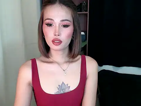 YougotLara's Live XXX Chat