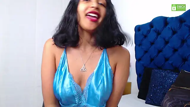 Chatroom XXX en direct de Lili666_