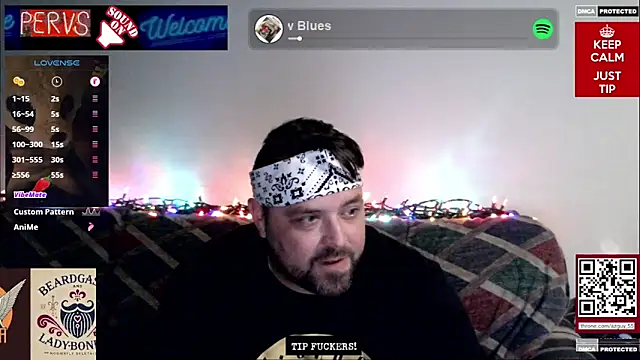 BeardGasms_LadyBoners Show in webcam