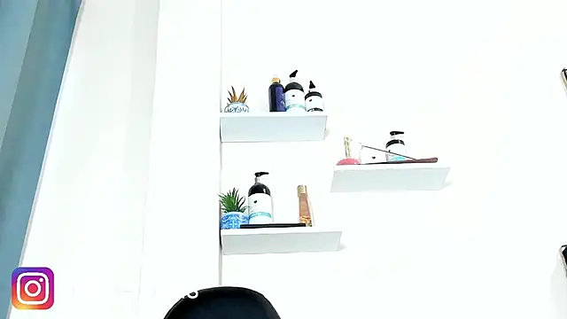 Kloe-squirts: онлайн-секс-чат