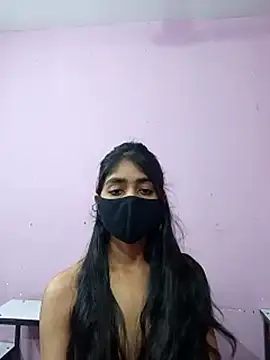 HotxMuskan Adlı Modelin Canlı XXX Sohbeti