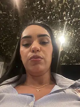 XXX chat uživo modela Sara-77