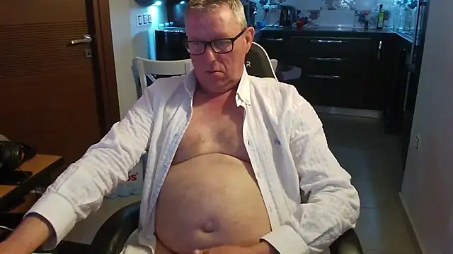 แชท XXX สดของ Dutch_Daddy