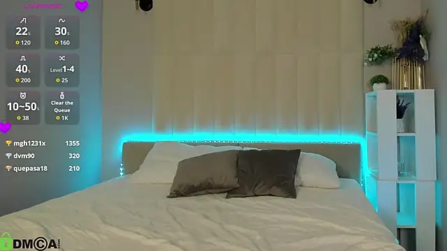 LiraRevery: απευθείας συνομιλία ΧΧΧ