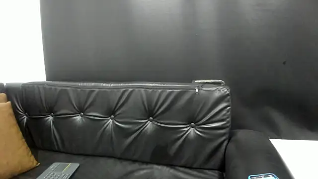 KiaraBlack_01 live XXX chat