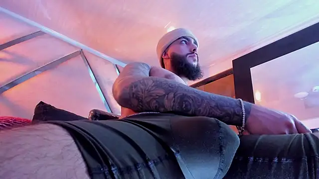 SantiagoHincapiie – Kamerová šou