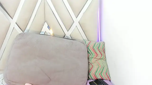 aniemorningstar 라이브 XXX 채팅