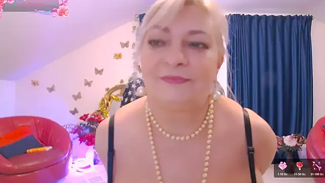 XXX chat uživo modela HypnotikCate