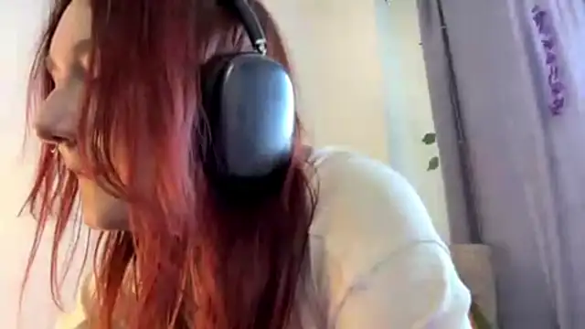 EunTurton Webcam show