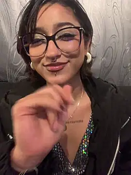 LilithMonette 即時 XXX 聊天