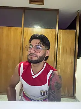 Chat XXX ao vivo de thedragonboyxxx