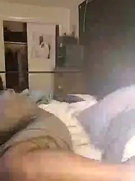 B4KINCn Webbikameraesitys