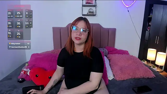 Nina_curves' Live XXX Chat