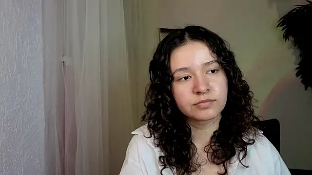 Chat +18 de _M1ra_ ao vivo