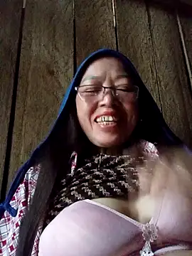 Agnes-baby Pertunjukan Webcam