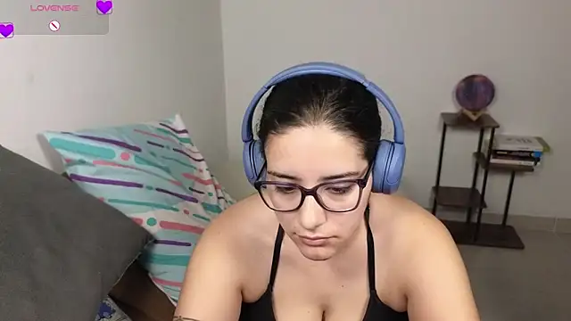 blue__moon_'s Live XXX Chat