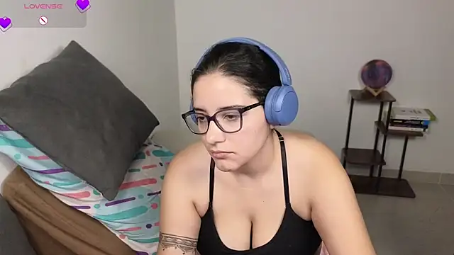 blue__moon_ live XXX chat