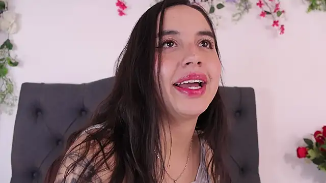 kaylee_lee Adlı Modelin Canlı XXX Sohbeti