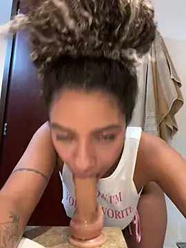 Belkaj: απευθείας συνομιλία ΧΧΧ