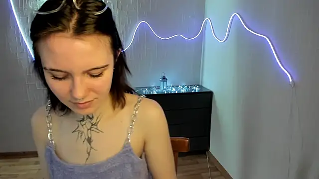 Elastikisss Adlı Modelin Canlı XXX Sohbeti