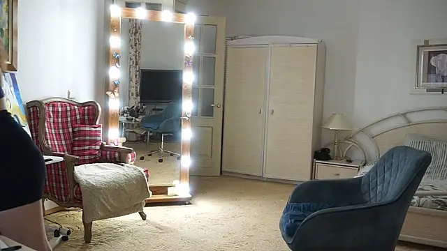 moonlight4u: онлайн-секс-чат