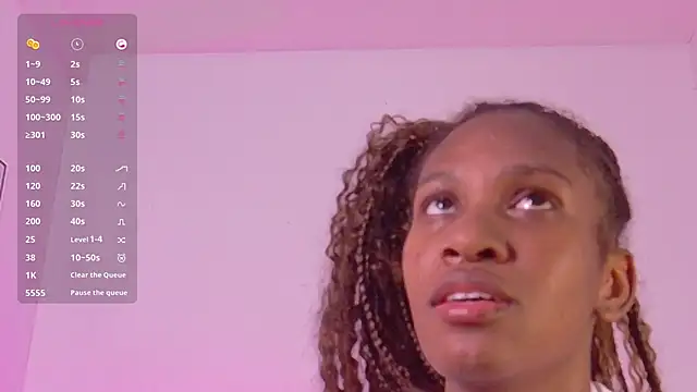 Chat +18 de EbonyCoWorker ao vivo