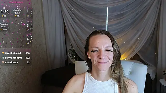 Jesica_mooon Adlı Modelin Canlı XXX Sohbeti