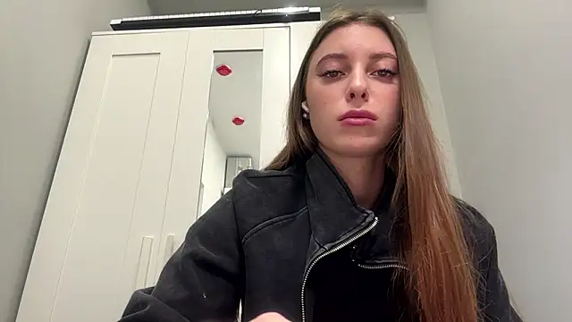 Pokazy przed kamerką – selena_favn