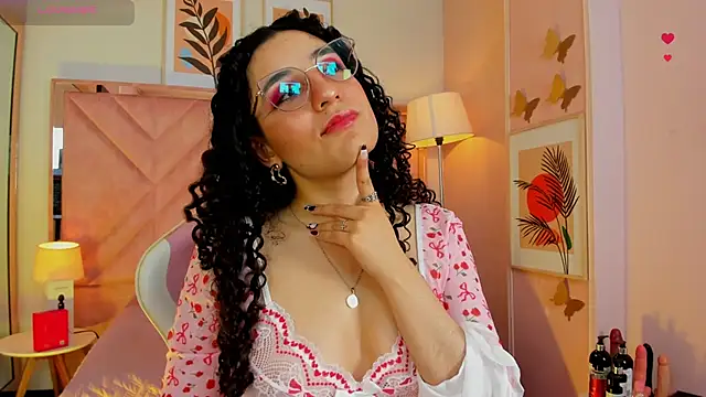 DemiJones_: онлайн-секс-чат