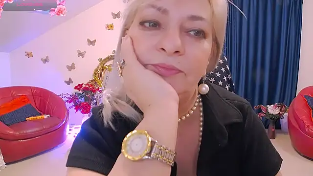 HypnotikCate élő XXX-chatje