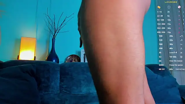 Leo_Savage_ Show Webcam