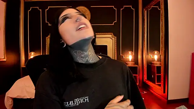 Kat_VonDeのライブXXXチャット