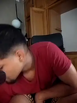 yurgaki_21 Show Webcam